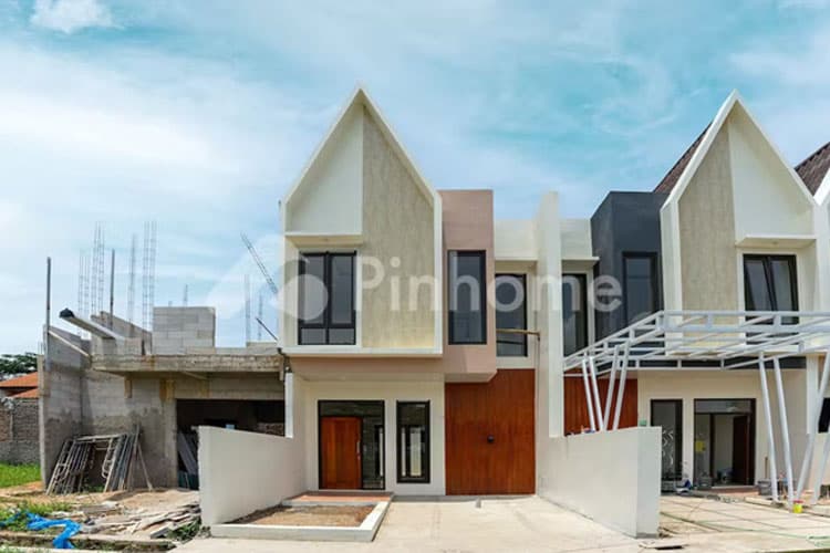 Grand Riscon Rancaekek, Rumah Bergaya Modern Minimalis di Pinhome