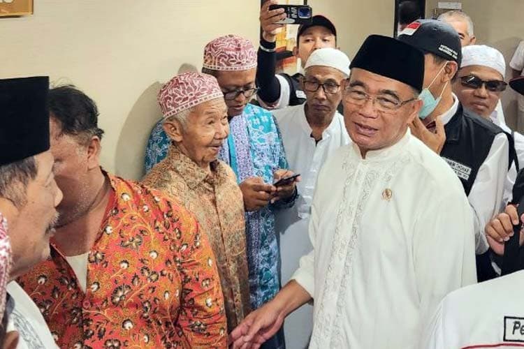 Di Raudhah, Menko PMK Berdoa agar Rangkaian Haji 2023 Lancar