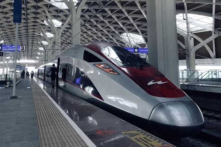 DPR RI Siap Panggil Pemerintah Bahas Dugaan Korupsi Proyek Whoosh