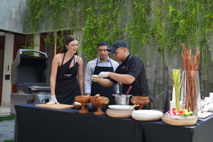BBQ Buffet Sentuhan Lokal dan Internasional Hadir di Fairfield by Marriott Bali Legian