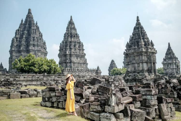 Pemerintah Kampanyekan "Saatnya Liburan di #IndonesiaAja"