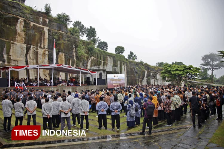 Pamong Desa se-DIY Ikuti Apel Hari Desa Nasional 2026 di Tebing Breksi Sleman