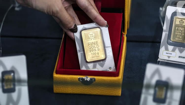 Harga Emas Antam Turun Rp12 Ribu, Tertarik Borong?