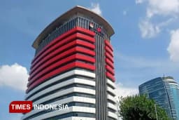 KPK Seret Tiga Tersangka Korupsi Kota Madiun ke Meja Hijau